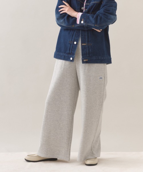 OMNES（オムネス）の「テック裏毛ワイドスウェットパンツ（スウェットパンツ・レディース・ブラック/ダークグレー/ホワイト/グレー・FREE）」の16枚目の写真