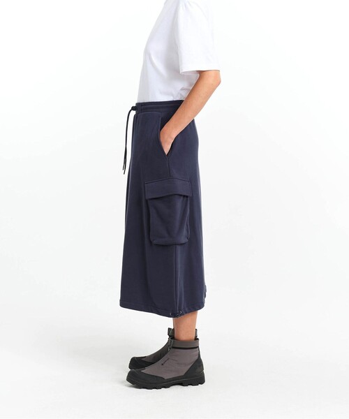 AIGLE(エーグル)の「フレンチテリーカーゴスカート(スカート・レディース・ブラック/ネイビー・40/38/36)」の7枚目の写真