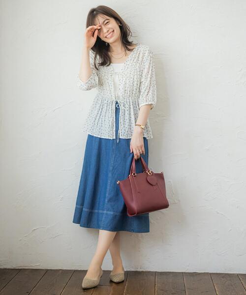 ITS'DEMO（イッツデモ）の「ミラーチャーム付き2WAYトート（ハンドバッグ・レディース・ブラック/ライトベージュ/ボルドー・00）」の12枚目の写真