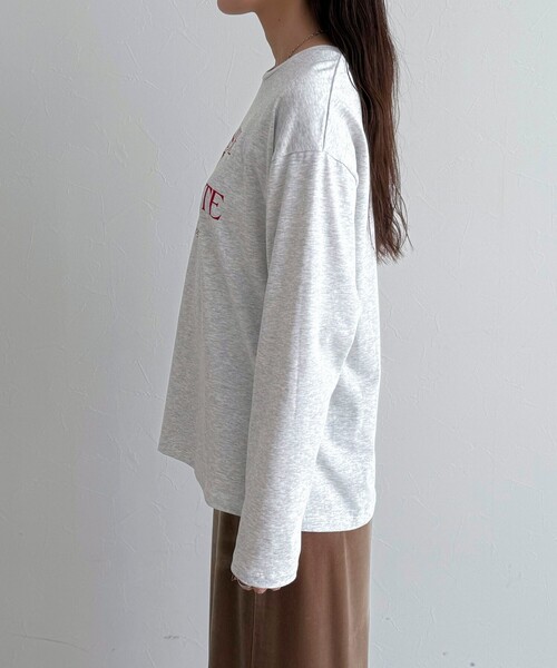 fredy emue(フレディエミュ)の「ロゴプリントロンTシャツ(Tシャツ/カットソー・レディース・ライトグレー/オフホワイト/アイボリー・38)」の13枚目の写真