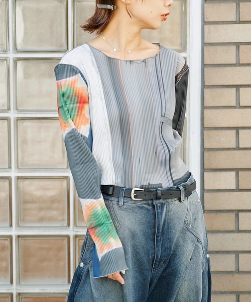 GRAPHIC TOP 【公式通販】