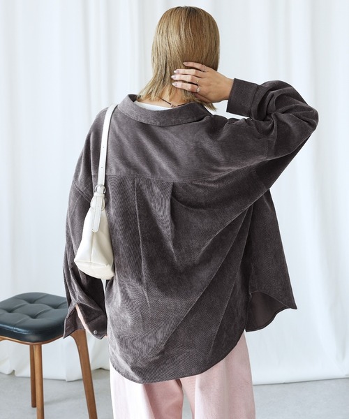reca(レカ)の「コーデュロイBIGシャツ(シャツ/ブラウス・レディース・ブラウン/アイボリー/チャコールグレー・FREE)」の5枚目の写真