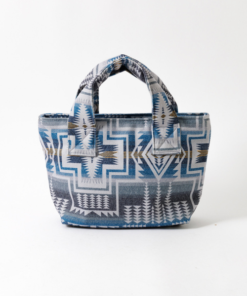 PENDLETON(ペンドルトン)の「【PENDLETON/ペンドルトン】FLANNEL TOTEBAG/トートバッグ/フランネル素材/中綿入り/ユニセックス【WEB限定】(トートバッグ・メンズ・ベージュ/チャコールグレー・フリー)」の13枚目の写真
