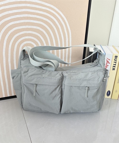 CERCA(チェルカ)の「lulunoix/ナイロンショルダーバッグ N15437(ショルダーバッグ・キッズ・アイボリー/カーキ/ブラック/グレー・FREE)」の3枚目の写真