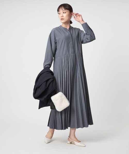 green label relaxing（グリーンレーベルリラクシング）の「［size SHORTあり］ワッシャー プリーツ ロングスリーブ ワンピース（ワンピース・レディース・ダークブラウン/ライトブルー/ブラック・FREE/SHORT）」の5枚目の写真