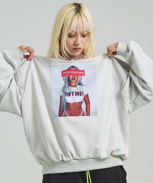 GALLIS ADDICTION（ガリスアディクション）の「GA SUEDE PHOTO CREW（スウェット・メンズ・ブラック/アイボリー・M/L）」の2枚目の写真