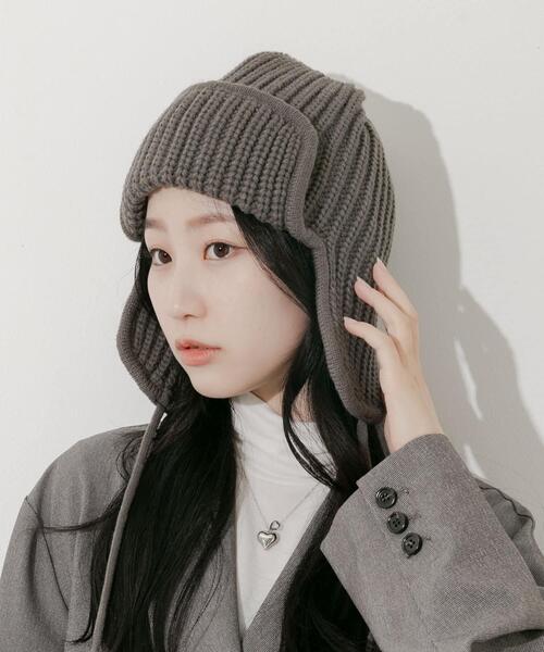 SMELLY（スメリー）の「リブニットフライトキャップ（ニットキャップ/ビーニー・レディース・モカ/チャコールグレー/ベージュ・-）」の16枚目の写真