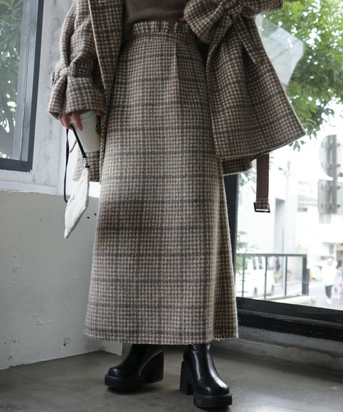 WILLFULLY(ウィルフリー)の「waist frill shaggy pencil SK(スカート・レディース・チャコール/ベージュ系その他/キャメル/ブラック・S/M)」の6枚目の写真