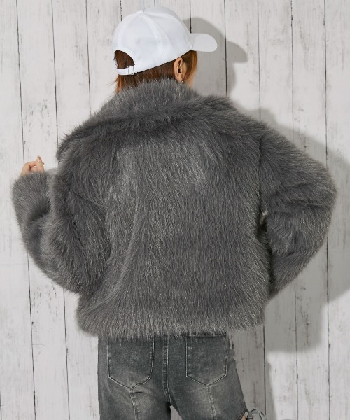 GORGE（ゴージ）の「《ふわつやシャギー質感》レディース フェイクファー ブルゾン あったかアウター 秋冬（ブルゾン・レディース・ブラウン/チャコール・F）」の10枚目の写真