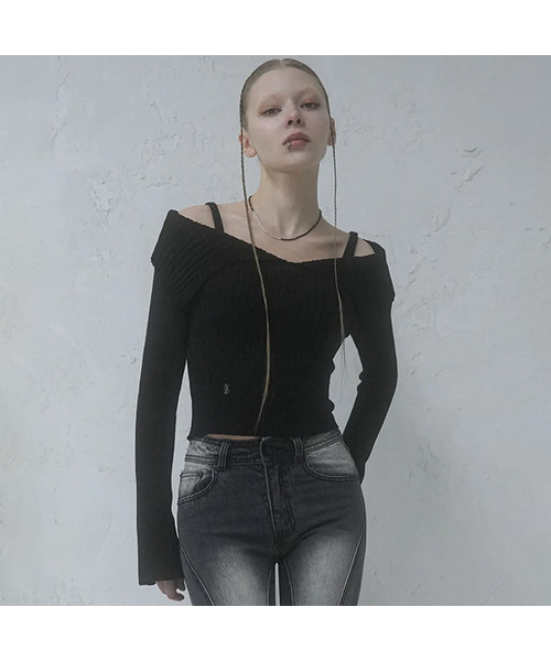 AVANDRESS(アバンドレス )の「Seul Sailor Off shoulder Knit - 4COL(ニット/セーター・レディース・ブルー/ブラック/アイボリー/ピンク・FREE)」の1枚目の写真