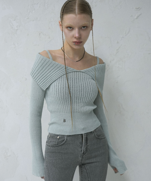 AVANDRESS(アバンドレス )の「Seul Sailor Off shoulder Knit - 4COL(ニット/セーター・レディース・ブルー/ブラック/アイボリー/ピンク・FREE)」の7枚目の写真