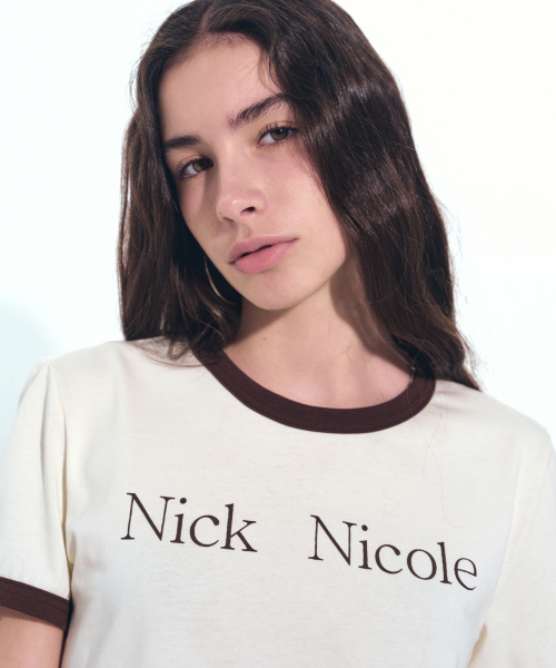 NICK&NICOLE(ニックアンドニコール)の「NICOLE PRINTING RINGER CROP TOP_CREAM BROWN(Tシャツ/カットソー・レディース・その他・FREE)」の2枚目の写真