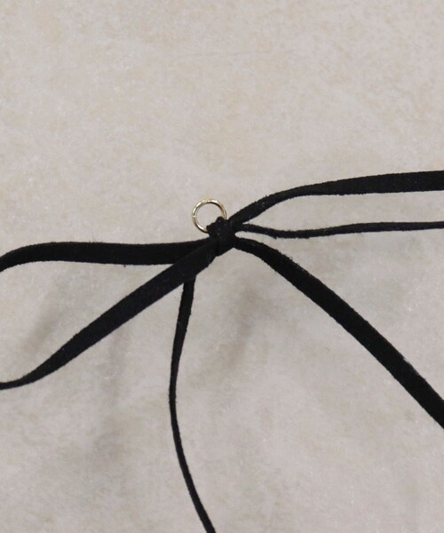 fredy emue（フレディエミュ）の「粒パールリボンピアス（ピアス（両耳用）・レディース・シルバー/ゴールド・FREE）」の3枚目の写真