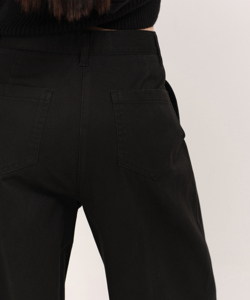 MUSINSA STANDARD WOMAN（ムシンサスタンダードウーマン）の「ウィメンズディープタックエクストラワイドチノパンツ[ブラック]（その他パンツ・レディース・ブラック・30/24/26/28）」の6枚目の写真