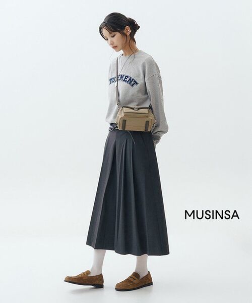 TTUDEMENT(トュードメント)の「ESSENTIAL LOGO SWEATSHIRT_MELANGE GREY(スウェット・レディース・その他・FREE)」の8枚目の写真