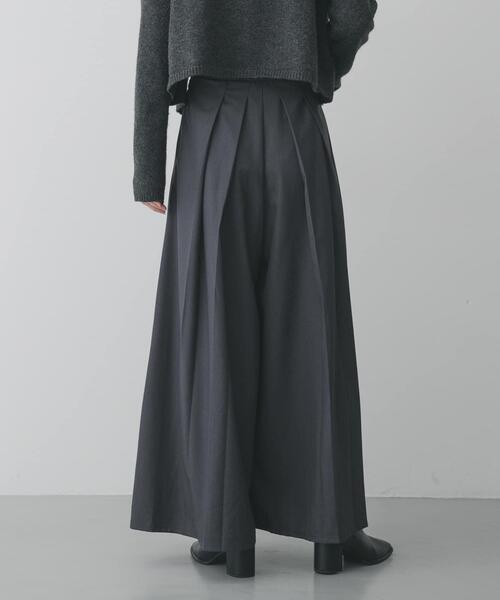 SENSE OF PLACE by URBAN RESEARCH(センスオブプレイスバイアーバンリサーチ)の「ハカマタックパンツ(その他パンツ・レディース・チャコールグレー/ベージュ・SMALL/MEDIUM)」の5枚目の写真