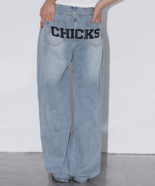 CHICKS(チックス)の「ベクサイン ミニマル ストレート デニムパンツ ライトブルー(デニムパンツ・レディース・ライトブルー・FREE)」の1枚目の写真