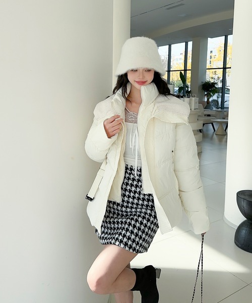 Jasmine Grandiflorum（ジャスミングランディフローラム）の「【Jasmine】ウエストベルトダウンジャケット (AW)（ダウンジャケット/コート・レディース・アイボリー/ブラック・FREE）」の7枚目の写真