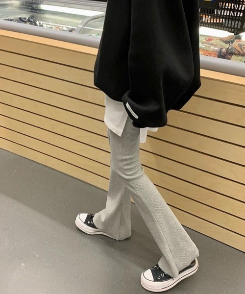 yuue' ( wear )(ユーイ)の「リブフレアパンツ/美脚リブレギンス(その他パンツ・レディース・ブラック/グレー・FREE)」の8枚目の写真