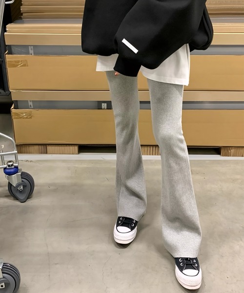 yuue' ( wear )(ユーイ)の「リブフレアパンツ/美脚リブレギンス(その他パンツ・レディース・ブラック/グレー・FREE)」の7枚目の写真