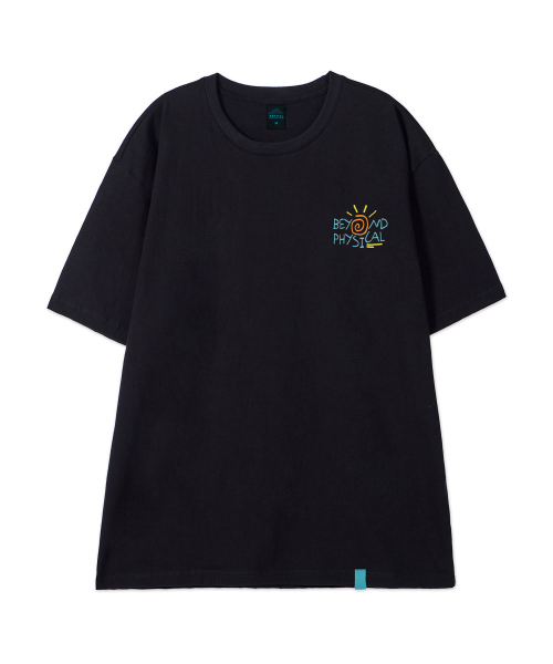 ASTRAL PROJECTION（アストラルプロジェクション）の「[ビヨンドフィジカル]コットンルーズフィット半袖Tシャツ_ブラック（Tシャツ/カットソー・メンズ・その他・LARGE/MEDIUM/X-LARGE/XX-LARGE）」の2枚目の写真