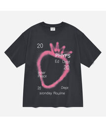 PHYSICAL DEPARTMENT（フィジカル デパートメント）の「Spray Big Strawberry Short Sleeve T-Shirt_Charcoal（Tシャツ/カットソー）」