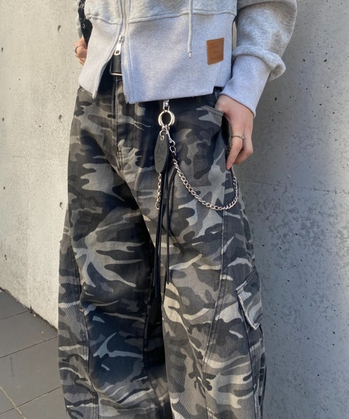 セール】【26年春夏新作】迷彩柄ミリタリーワイドバギーカーブカーゴ