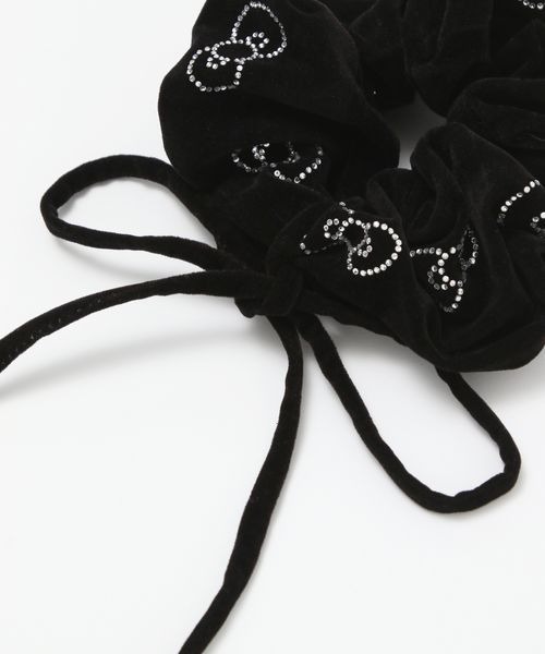 JEANASIS(ジーナシス)の「【ハローキティ】ベロアシュシュ/632817(シュシュ・レディース・ブラック/ブラウン・FREE)」の4枚目の写真