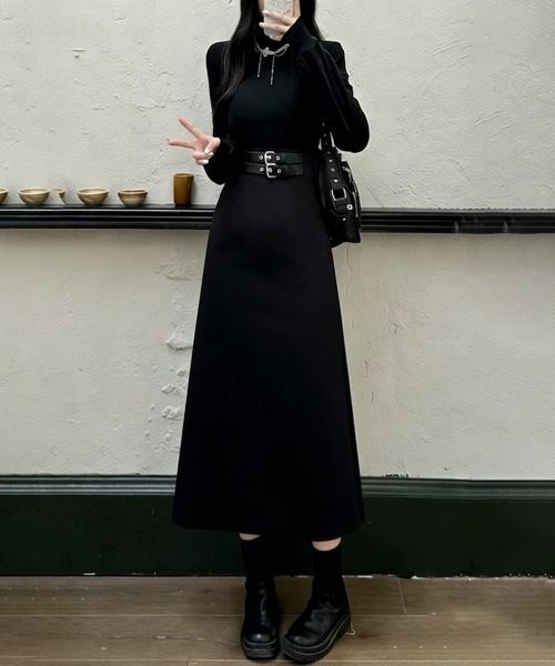 Miniministore(ミニミニストア)の「ベルト飾りロングワンピースウエストマーク(ワンピース・レディース・ブラック・L/M)」の3枚目の写真