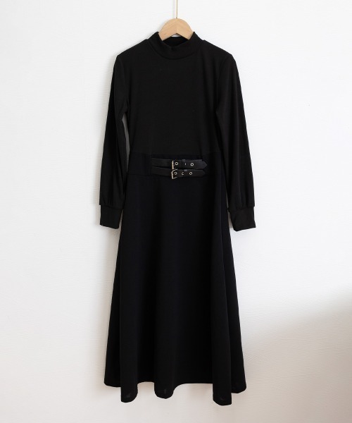 Miniministore(ミニミニストア)の「ベルト飾りロングワンピースウエストマーク(ワンピース・レディース・ブラック・L/M)」の11枚目の写真