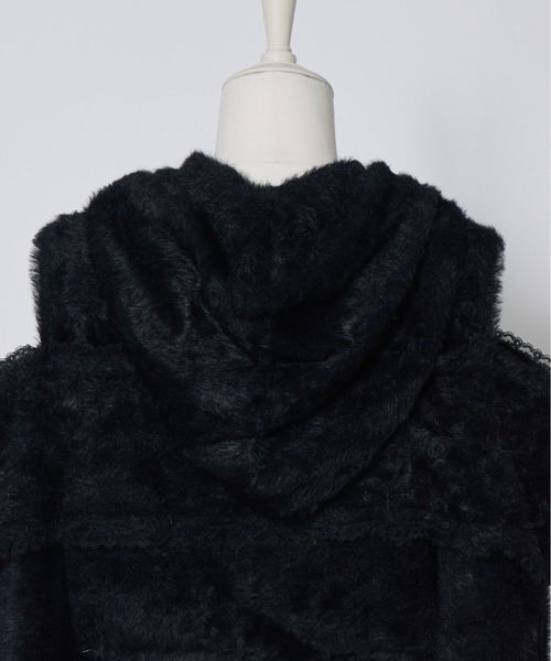 AVENCHUMU（アバンチュウム）の「Ribbon shoulder zip shaggy knit hoodie（パーカー・レディース・ピンク/ホワイト/ブラック・FREE）」の9枚目の写真