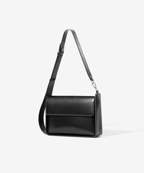 SONORIAL(ソノリアル)の「Fino bag - ピノバックブラック(メッセンジャーバッグ・レディース・ブラック・FREE)」の5枚目の写真
