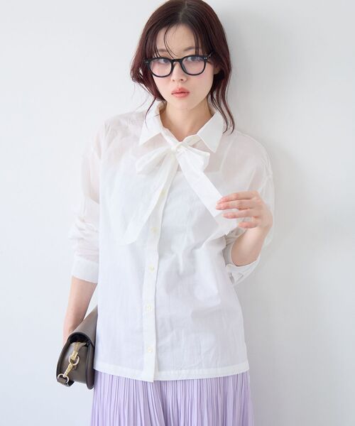 le.coeur blanc(ルクールブラン)の「《WEB限定アイテム》コットン2Wayボウタイブラウス(シャツ/ブラウス・レディース・ブラック/グレイッシュベージュ/オフホワイト/サックスブルー・38)」の7枚目の写真