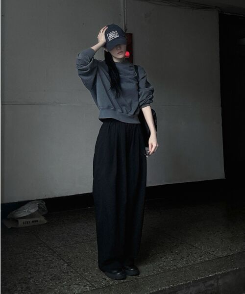 FDR(エフディーアール)の「Pigment Washed Disk Logo Crewneck Slate Gray(スウェット・メンズ・その他・M/L/S)」の4枚目の写真