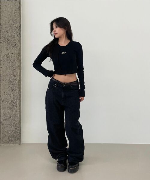URBANAGE(アーバンエイジ)の「スタンダードワイドデニムパンツ_ブラック(デニムパンツ・レディース・その他・SMALL/X-LARGE/MEDIUM/LARGE)」の6枚目の写真