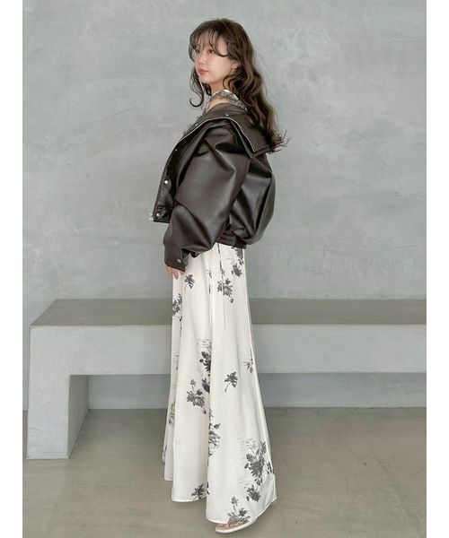 SNIDEL（スナイデル）の「ビッグスタンドカラーレザーブルゾン（ブルゾン・レディース・ブラック/ブラウン・1/0）」の9枚目の写真