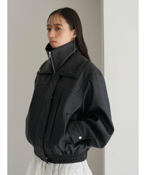 SNIDEL（スナイデル）の「ビッグスタンドカラーレザーブルゾン（ブルゾン・レディース・ブラック/ブラウン・1/0）」の21枚目の写真