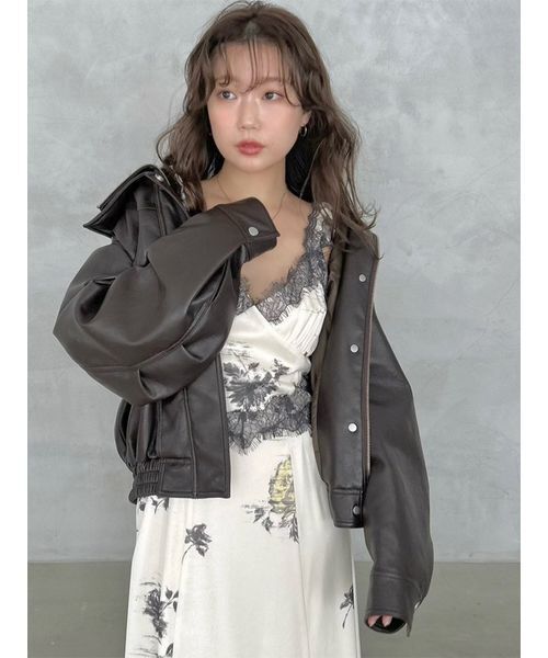 SNIDEL（スナイデル）の「ビッグスタンドカラーレザーブルゾン（ブルゾン・レディース・ブラック/ブラウン・1/0）」の6枚目の写真