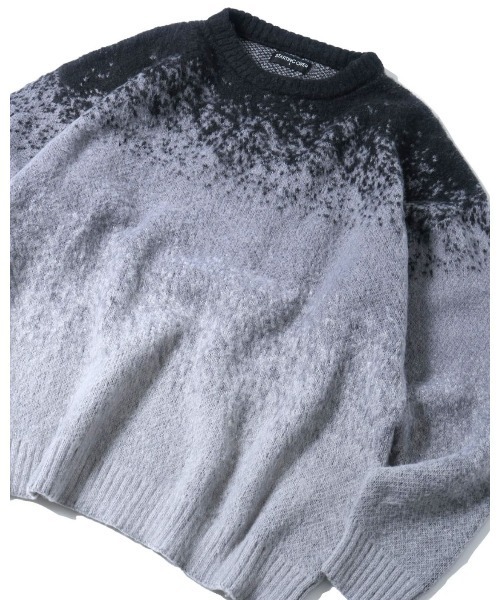 NOIZY（ノイジー）の「Gradient Animal Shaggy Knit / グラデーション 総柄 プルオーバー クルーネック シャギーニット（ニット/セーター・メンズ・ブルー/ブラック・MEDIUM/LARGE）」の3枚目の写真