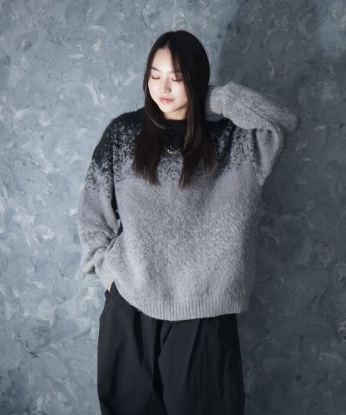 NOIZY（ノイジー）の「Gradient Animal Shaggy Knit / グラデーション 総柄 プルオーバー クルーネック シャギーニット（ニット/セーター・メンズ・ブルー/ブラック・MEDIUM/LARGE）」の19枚目の写真