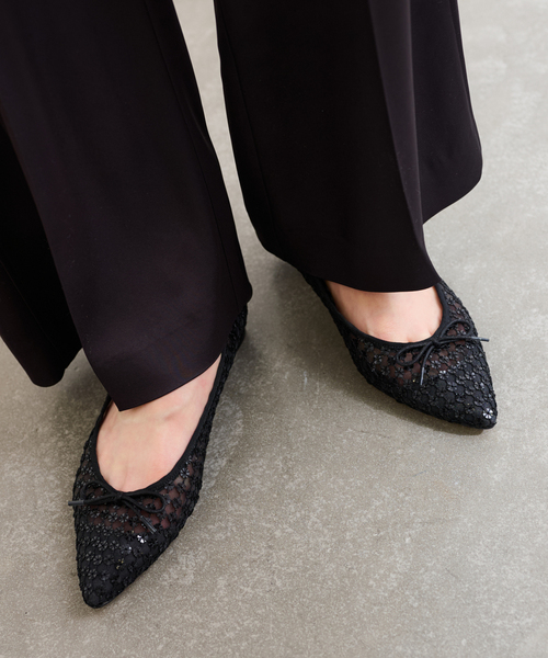 LE TALON(ルタロン)の「ポインテッドフラワースパンコールバレエ(バレエシューズ・レディース・ブラック×ブラック/アイボリー・22cm/22.5cm/23cm/23.5cm/24cm/24.5cm/25cm/25.5cm)」の18枚目の写真