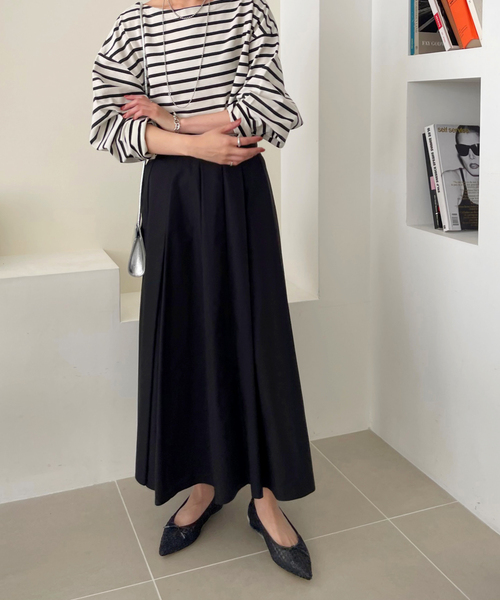 LE TALON(ルタロン)の「ポインテッドフラワースパンコールバレエ(バレエシューズ・レディース・ブラック×ブラック/アイボリー・22cm/22.5cm/23cm/23.5cm/24cm/24.5cm/25cm/25.5cm)」の21枚目の写真