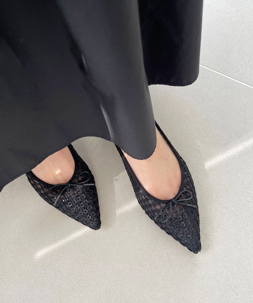 LE TALON(ルタロン)の「ポインテッドフラワースパンコールバレエ(バレエシューズ・レディース・ブラック×ブラック/アイボリー・22cm/22.5cm/23cm/23.5cm/24cm/24.5cm/25cm/25.5cm)」の22枚目の写真