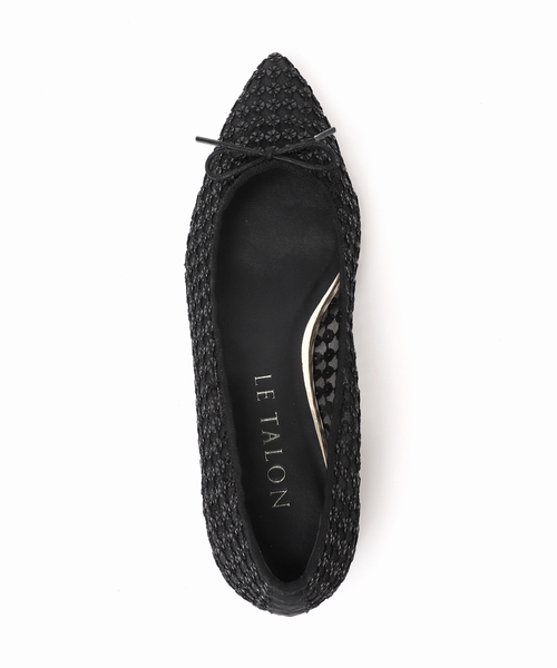 LE TALON(ルタロン)の「ポインテッドフラワースパンコールバレエ(バレエシューズ・レディース・ブラック×ブラック/アイボリー・22cm/22.5cm/23cm/23.5cm/24cm/24.5cm/25cm/25.5cm)」の5枚目の写真