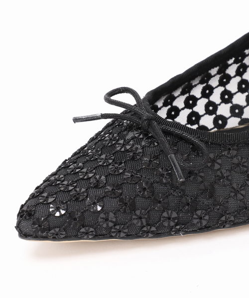 LE TALON(ルタロン)の「ポインテッドフラワースパンコールバレエ(バレエシューズ・レディース・ブラック×ブラック/アイボリー・22cm/22.5cm/23cm/23.5cm/24cm/24.5cm/25cm/25.5cm)」の8枚目の写真