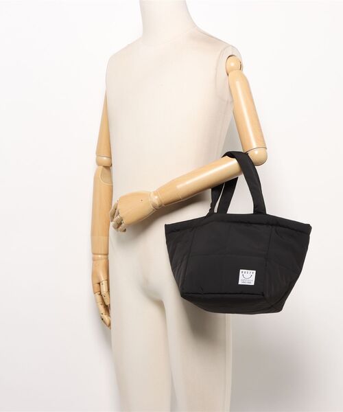 RUSTY(ラスティ)の「【RUSTY/ラスティー】中綿 キルティング トートBAG(トートバッグ・レディース・オレンジ/ブラック/ダークグリーン・FREE)」の7枚目の写真