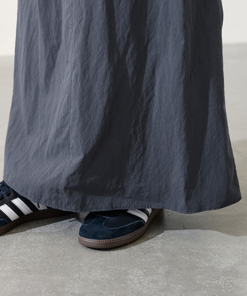 FRAMeWORK(フレームワーク)の「ヴィンテージライクキャミワンピース(ワンピース・レディース・ブラック/ブルー・36/38)」の8枚目の写真