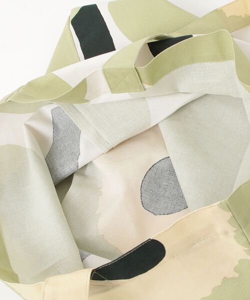 marimekko(マリメッコ)の「【一部店舗・オンラインストア限定】Unikko / tote bag 43x44(トートバッグ・レディース・ライトグリーン・FREE)」の9枚目の写真