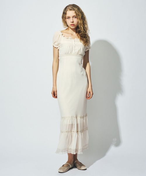 ME COUTURE(ミークチュール)の「2wayオフショルシフォンドレス(ワンピース・レディース・ライトブルー/アイボリー/ベージュ・1/0)」の4枚目の写真