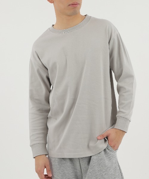 CLOTHY(クロシィ)の「【ふんわり柔らかな手触り】メンズダブルフェイスコットン100%無地ロンT(Tシャツ/カットソー・メンズ・モカ/ブラック/ネイビー/チャコールグレー/グレー/ホワイト/ブラウン・LARGE/MEDIUM)」の4枚目の写真